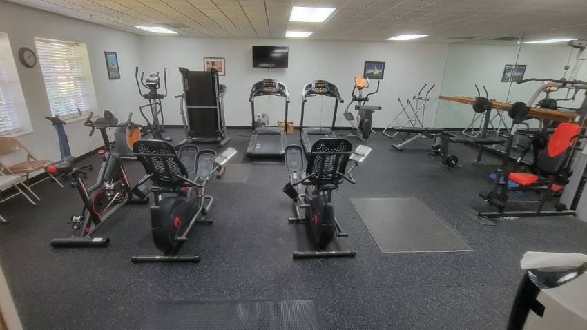 429 Osprey Place a Lake Wales, FL Mobile or Manufactured Home for Sale